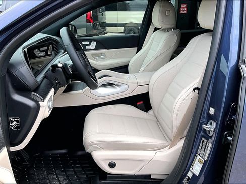 New 2026 Mercedes-Benz GLE 450 4MATIC Coupe image 9