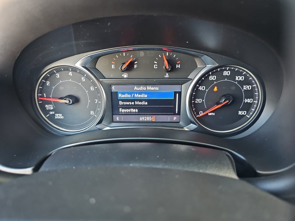 Used 2023 GMC Terrain SLT FWD image 10