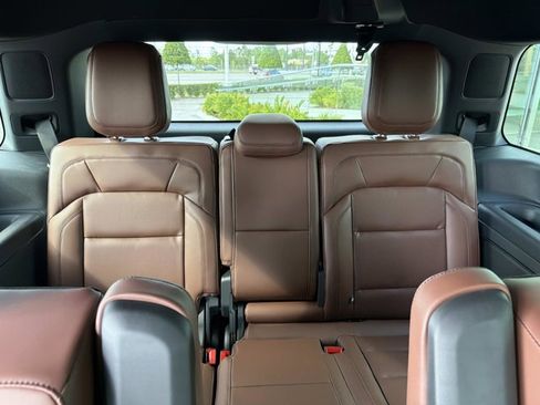 New 2026 Lincoln Navigator Reserve AWD/4WD image 23