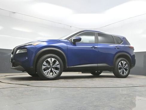 Used 2023 Nissan Rogue SV AWD/4WD image 35