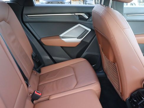 Used 2023 Audi Q3 2.0T Premium w/ Convenience Package image 14