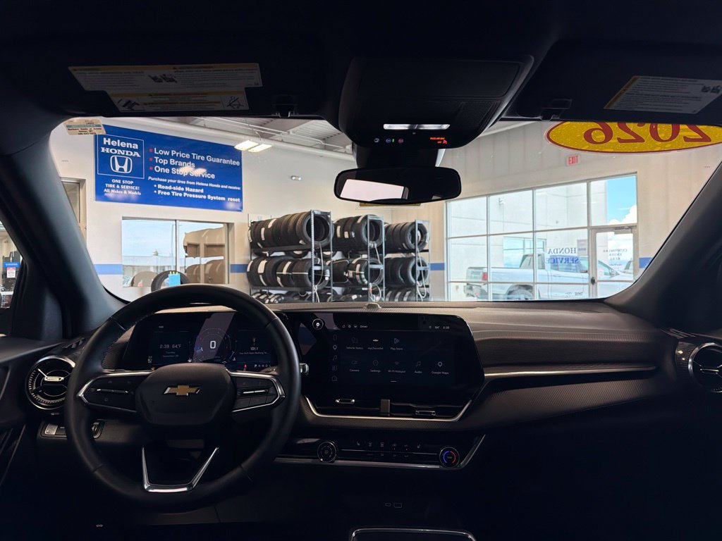 Used 2026 Chevrolet Equinox LT AWD/4WD image 9