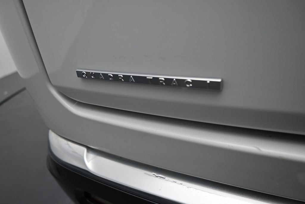 Used 2022 Jeep Wagoneer Series I AWD/4WD image 38
