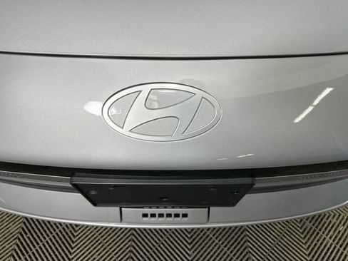 Used 2023 Hyundai Ioniq 6 SEL image 9