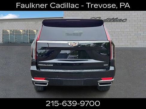 Used 2024 Cadillac Escalade ESV Premium Luxury AWD/4WD image 5