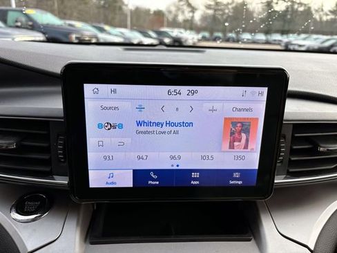 Used 2022 Ford Explorer XLT w/ Equipment Group 202A image 23