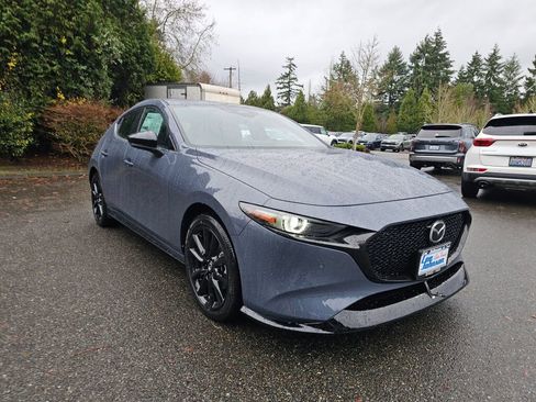 New 2026 MAZDA MAZDA3 Hatchback w/Premium Plus Pkg image 3