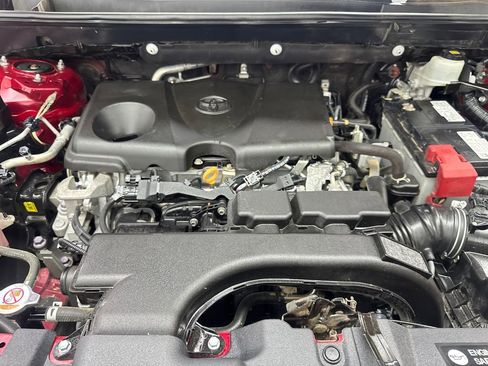 Used 2021 Toyota RAV4 XLE image 77