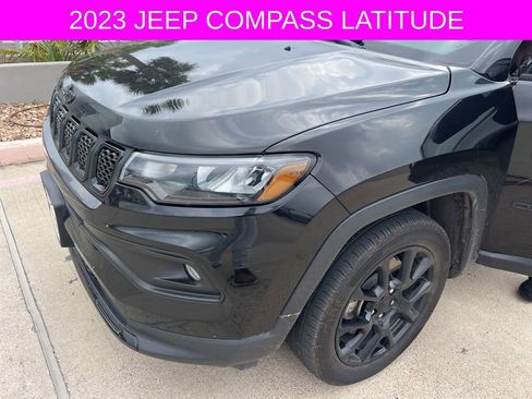 Used 2023 Jeep Compass Altitude image 2