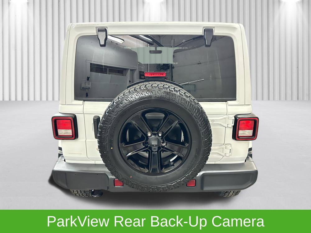 Used 2019 Jeep Wrangler Unlimited Sahara w/ Uconnect 4C Nav & Sound Group AWD/4WD image 9