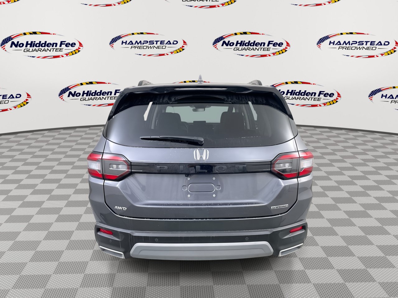 Used 2025 Honda Pilot Touring image 8