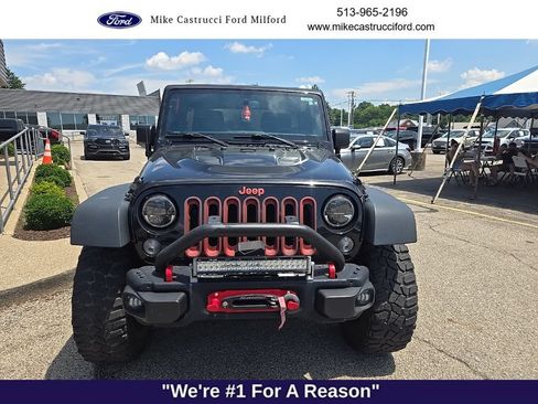 Used 2015 Jeep Wrangler Unlimited Rubicon AWD/4WD image 2