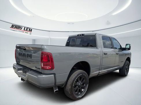 New 2026 RAM 2500 Laramie AWD/4WD image 3