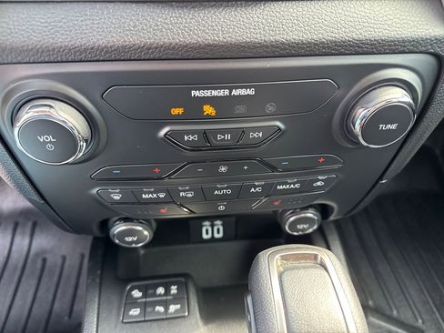 Used 2019 Ford Ranger XLT w/ Equipment Group 302A Luxury image 38