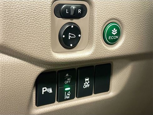 Used 2019 Honda Pilot Touring image 10