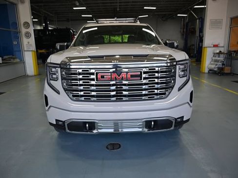 New 2026 GMC Sierra 1500 Denali AWD/4WD image 2