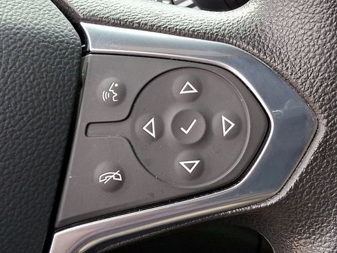 Used 2023 Chevrolet Traverse LS w/ Safety Package FWD image 19