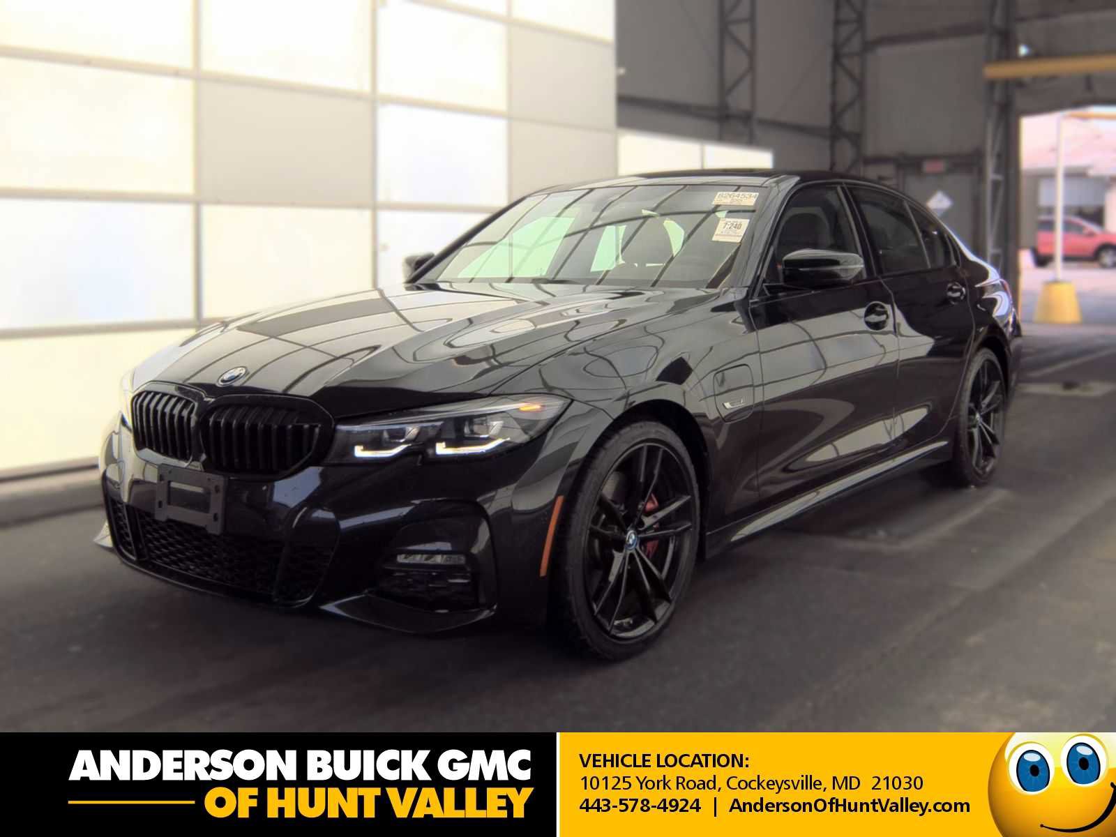 Used 2022 BMW 330e w/ M Sport Package RWD image 1