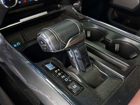 Used 2022 Ford F150 Lariat w/ Equipment Group 502A High image 21