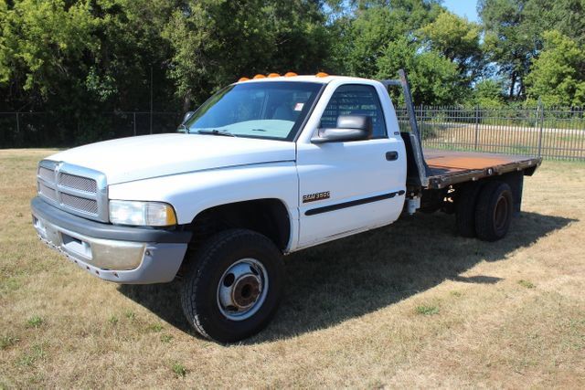 Used 2001 Dodge Ram 3500 Truck 4x4 Regular Cab image 2