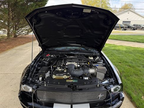 Used 2007 Ford Mustang GT image 65