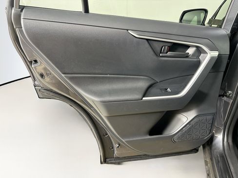Used 2025 Toyota RAV4 LE AWD/4WD image 25