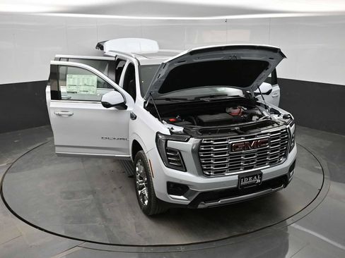 New 2026 GMC Yukon XL Denali w/ Denali Reserve Package AWD/4WD image 47