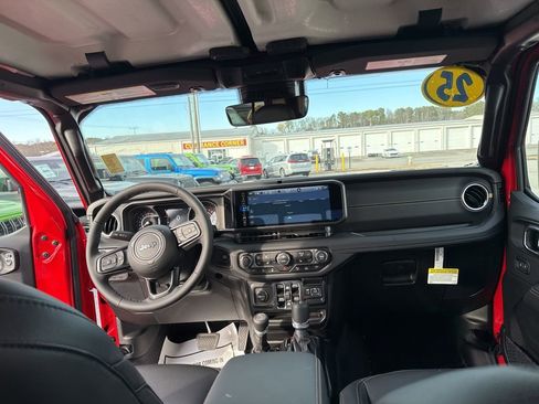 New 2025 Jeep Gladiator Sport image 29