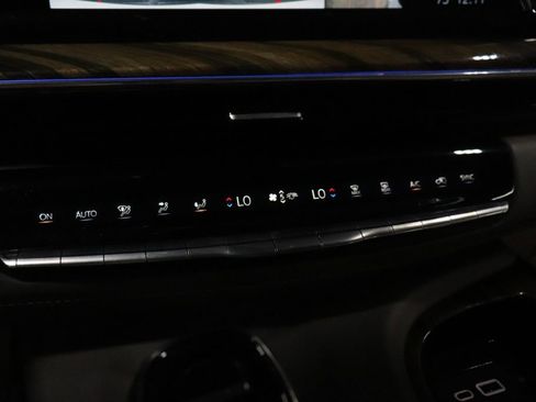 Used 2021 Cadillac Escalade Sport Platinum image 15