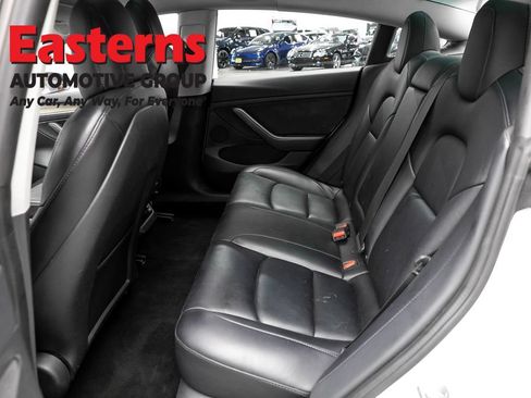 Used 2022 Tesla Model 3 Long Range AWD/4WD image 16