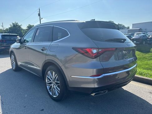 Used 2023 Acura MDX SH-AWD w/ Advance Package image 4