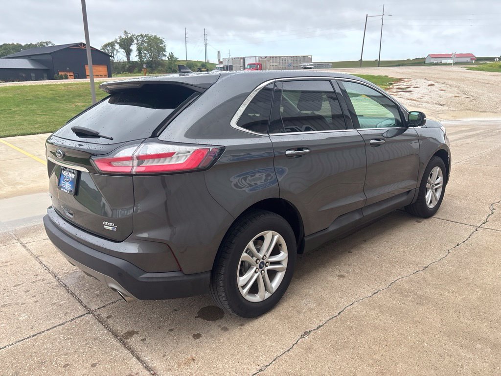 Used 2020 Ford Edge SEL w/ Convenience Package AWD/4WD image 4