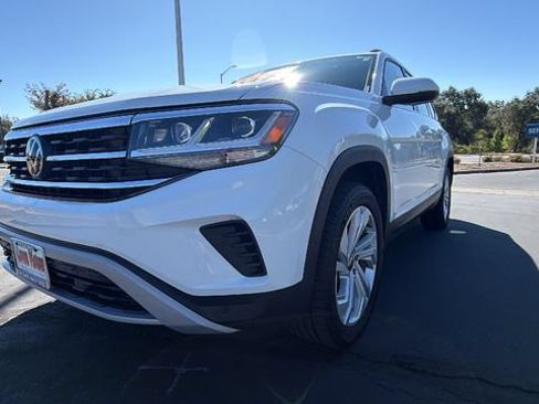 Used 2023 Volkswagen Atlas SE w/ Panoramic Sunroof Package AWD/4WD image 9