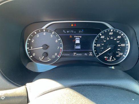 Used 2024 Nissan Frontier SV w/ Technology Package image 9