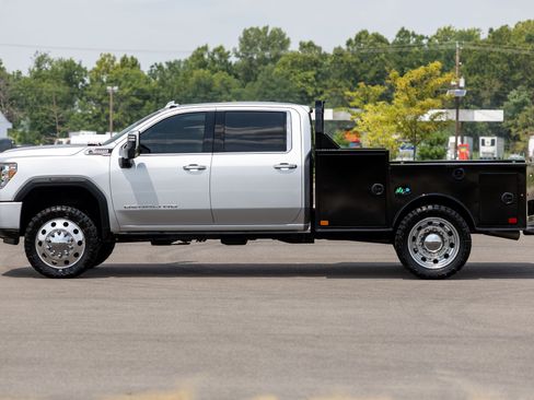 Used 2022 GMC Sierra 3500 Denali w/ Denali Ultimate Package AWD/4WD image 19