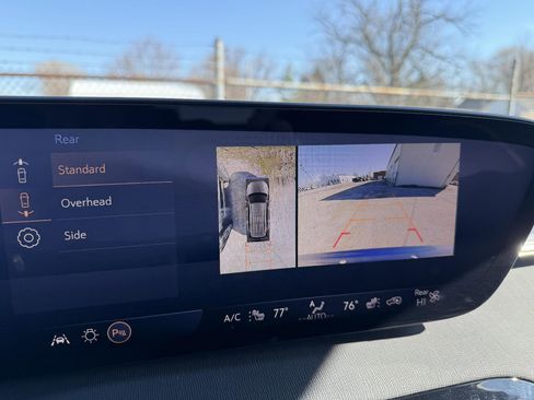 Used 2025 Buick Enclave Preferred w/ Power Package image 14