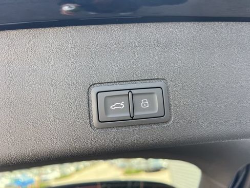 New 2026 Audi Q3 quattro 2.0T AWD/4WD image 30