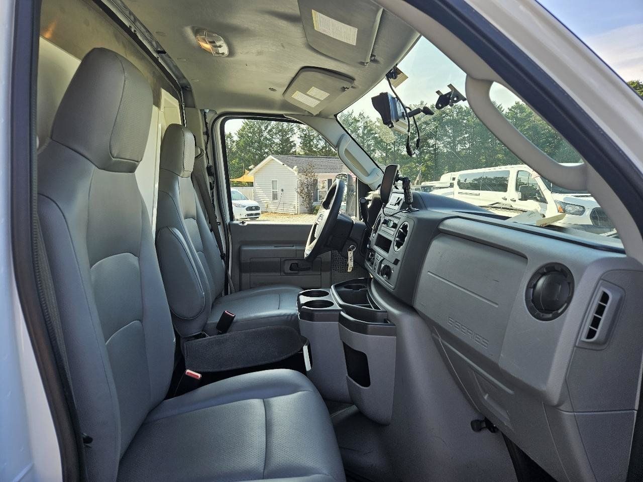 Used 2023 Ford E-350 and Econoline 350 Super Duty w/ Power Windows & Locks Group RWD image 9
