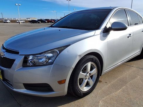 Used 2014 Chevrolet Cruze LT image 4