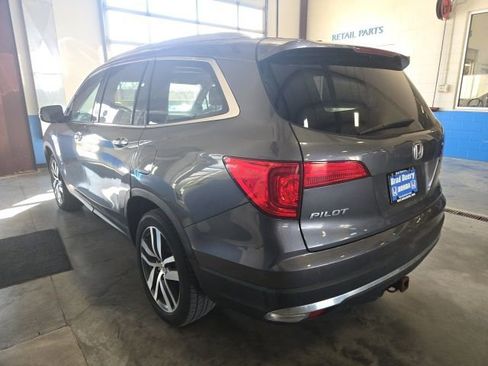 Used 2016 Honda Pilot Touring image 4