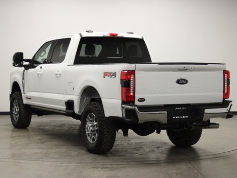 Used 2025 Ford F250 Lariat image 6