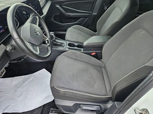 Used 2025 Volkswagen Jetta Sport FWD image 10