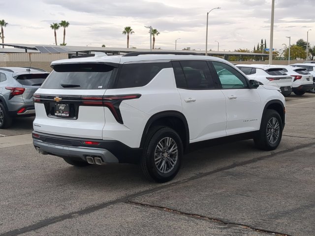 New 2027 Chevrolet Traverse LT FWD image 8