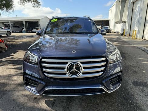 Used 2024 Mercedes-Benz GLS 580 GLS 580 image 8