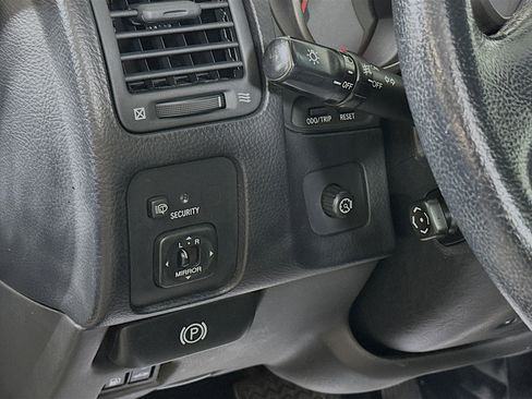 Used 2003 Lexus SC 430 Convertible image 10