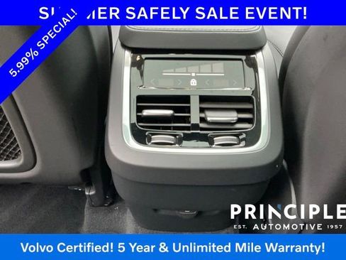 Certified 2025 Volvo XC90 B5 Core AWD/4WD image 35