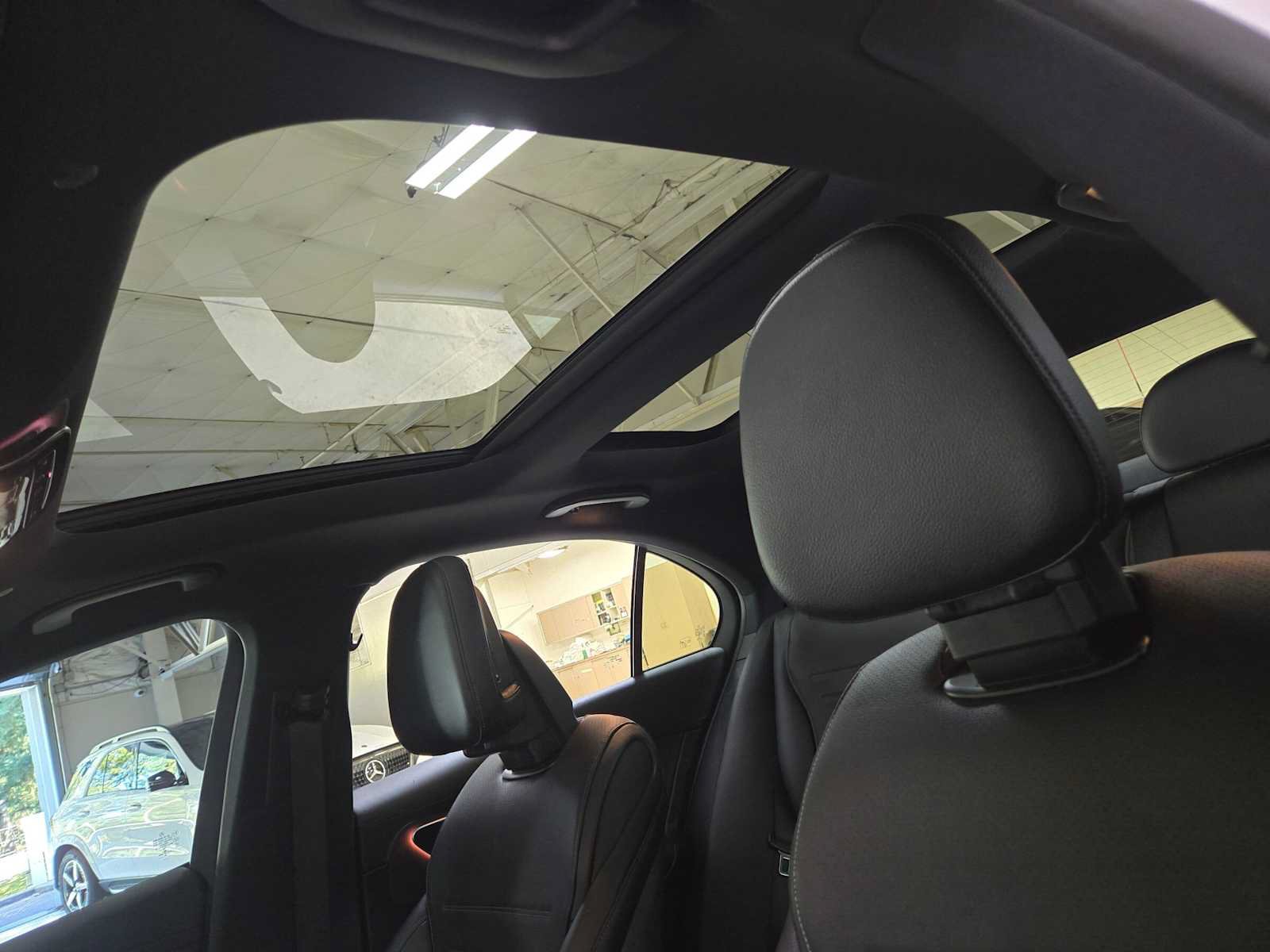 Used 2023 Mercedes-Benz C 300 4MATIC Sedan image 22