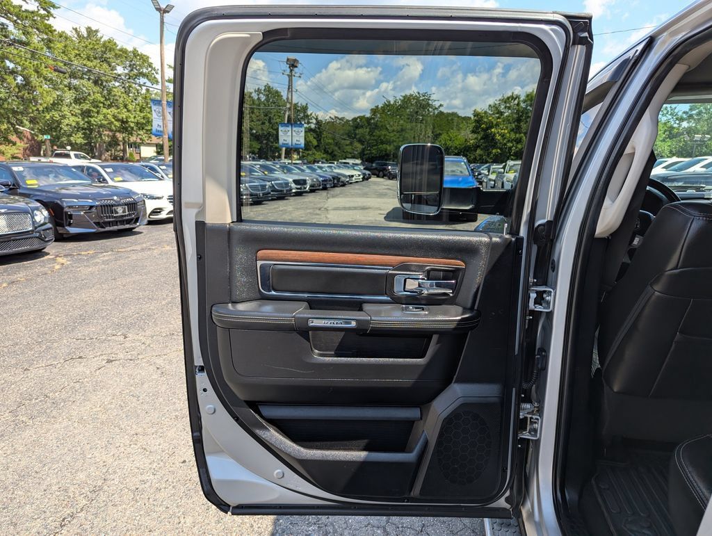 Used 2014 RAM 1500 Laramie w/ Trailer Tow Group AWD/4WD image 33