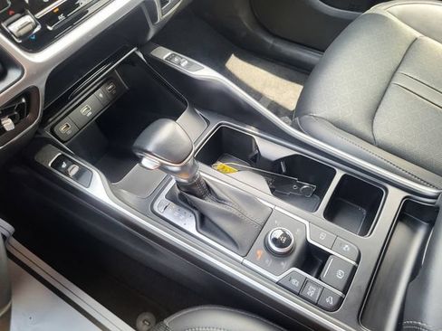 Certified 2023 Kia Sorento X-Line EX AWD/4WD image 19