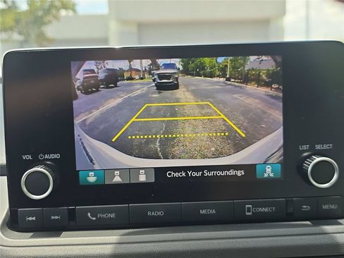 Used 2023 Honda Accord EX image 19